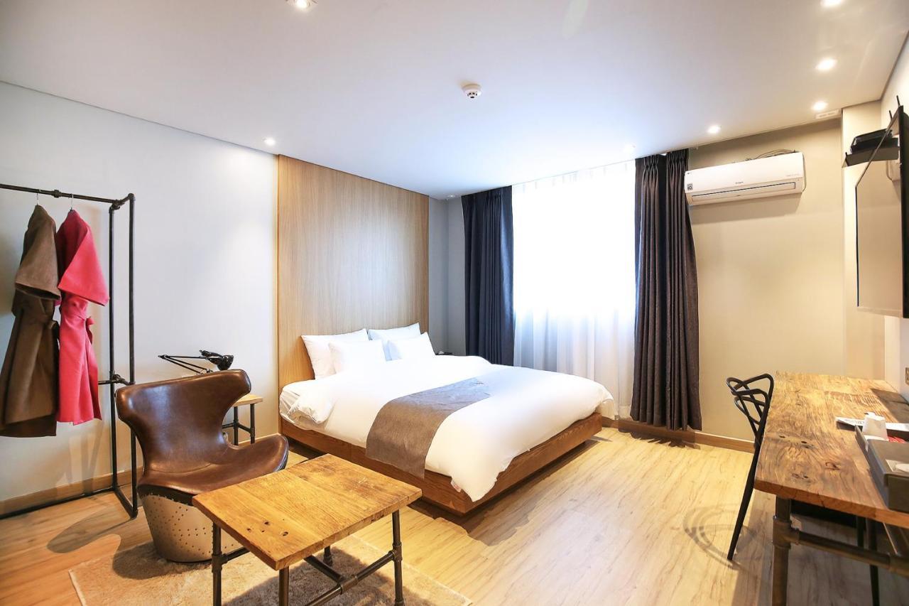 Hotel Flamingo Daejeon Extérieur photo