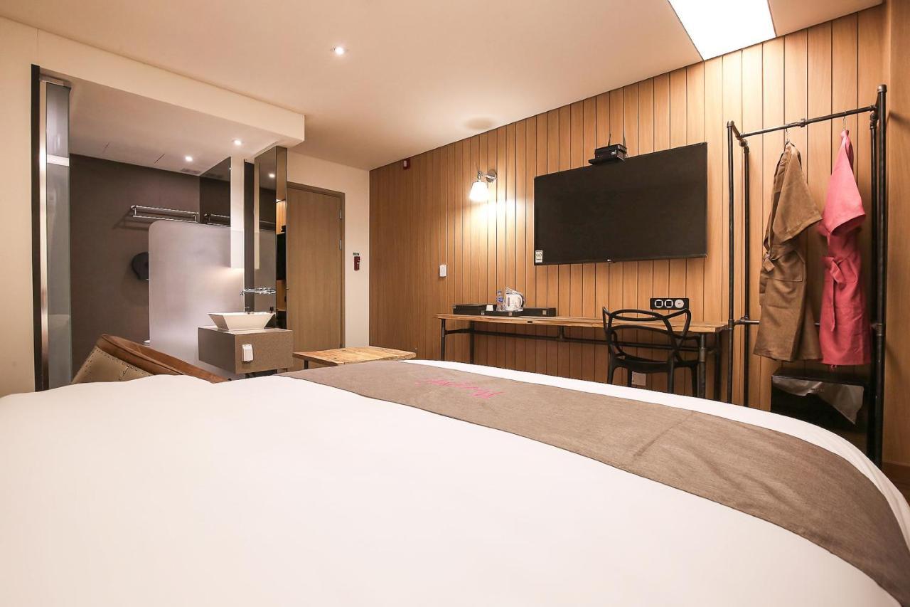 Hotel Flamingo Daejeon Extérieur photo
